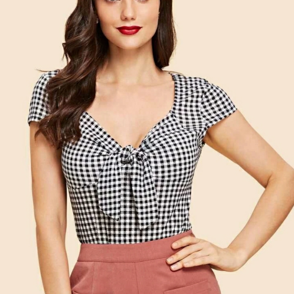 checkered sweetheart tie top
